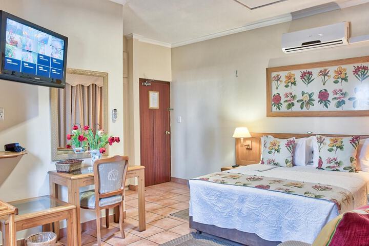Room 9 of 30