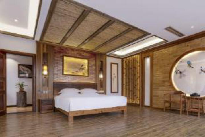 Room 10 of 10