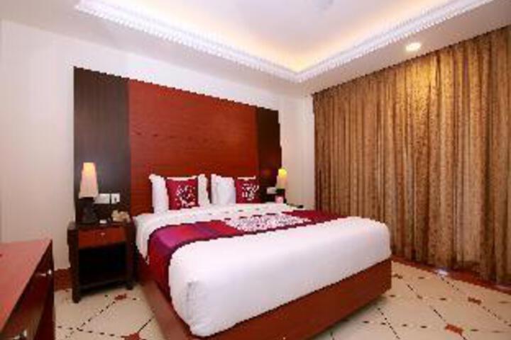 Capital O Urban House Emarald Suites