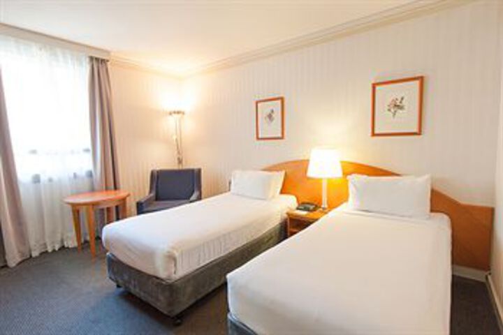 Room 3 of 47