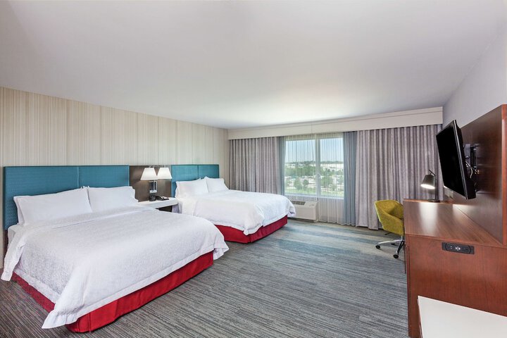 2 Queen Beds Hearing Accessible (9 of 9)