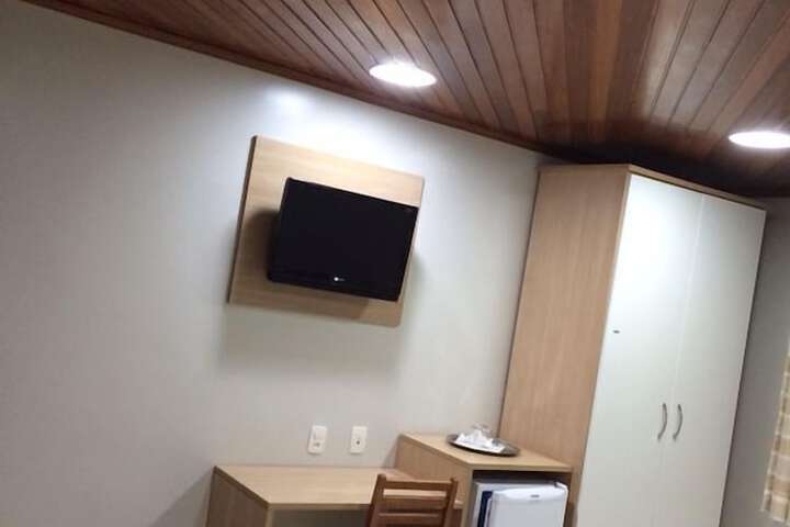 Room 16 of 37