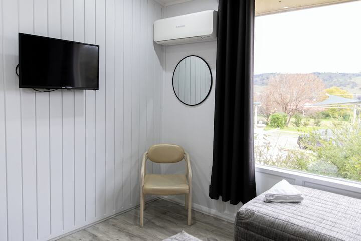 Room 34 of 87