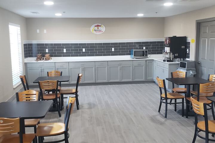Breakfast area