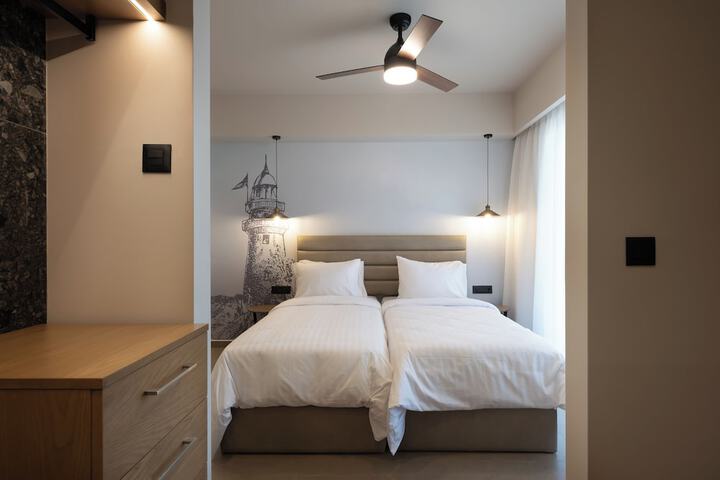 Room 22 of 68