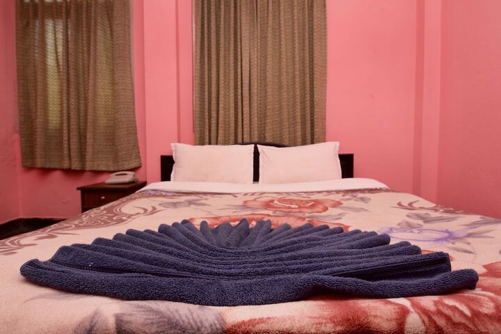 Room 10 of 34