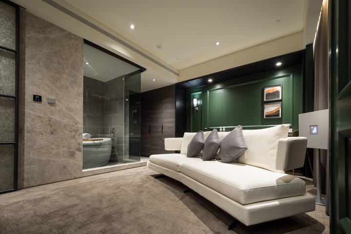 Room 36 of 89