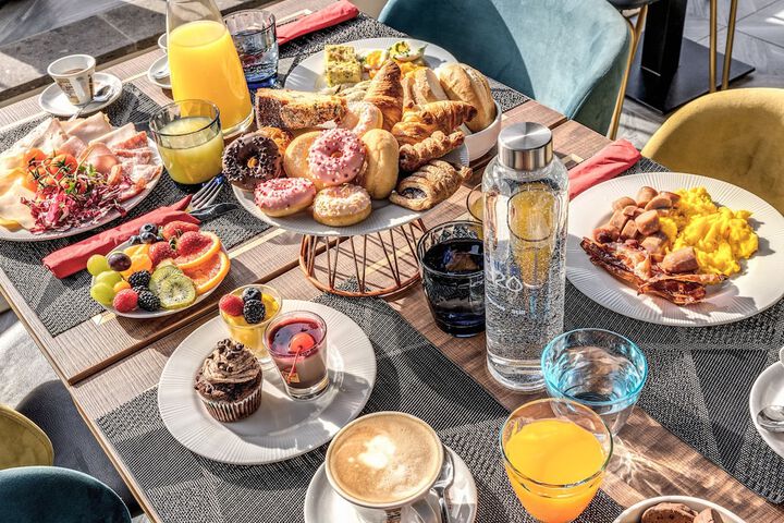 Breakfast/Coffee Service 97 of 114