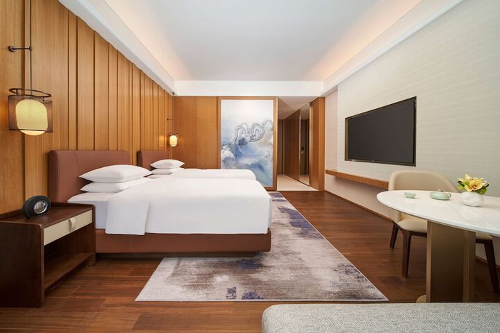 Room 14 of 68
