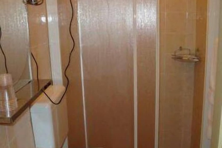 Room 13 of 25