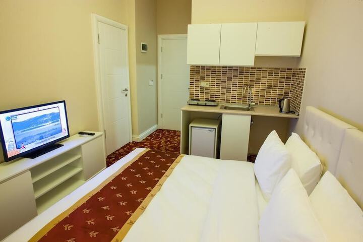 Room 3 of 22