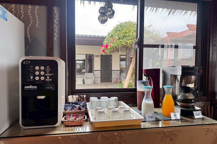 Breakfast/Coffee Service 47 of 91