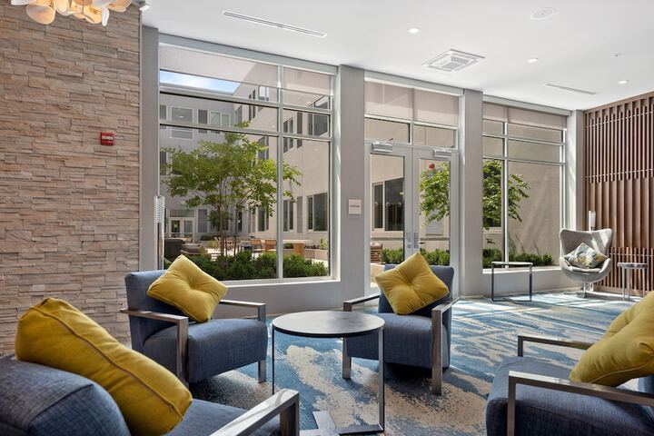 Lobby lounge