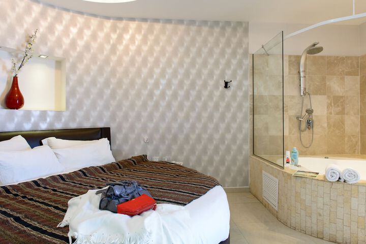 Room 20 of 63