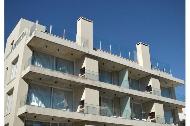 Hotel 4 of 7