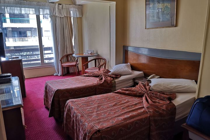 Trio Caroline Hotel