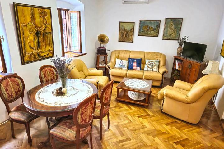 Photo of House Zofija 1672