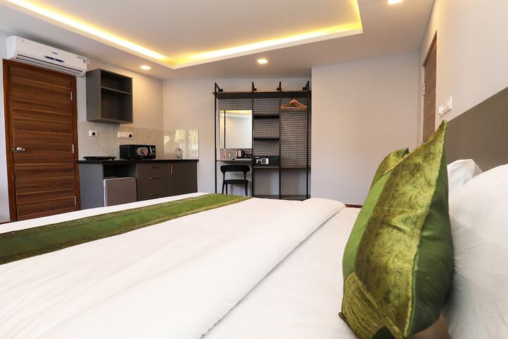 Room 21 of 37