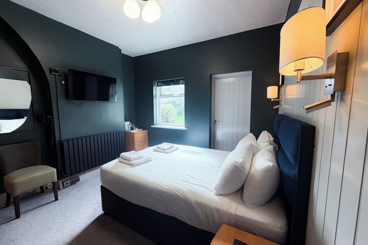 Room 44 of 94