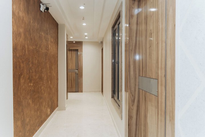 Room 8 of 14