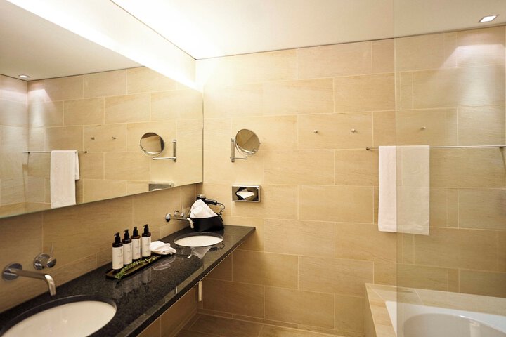 Room 20 of 73
