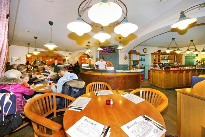 Dining Photos