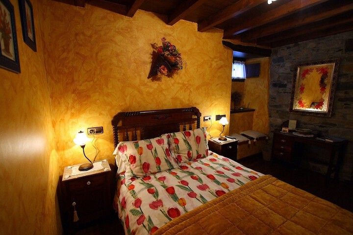 Room 6 of 37