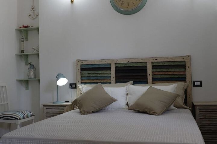 Room 7 of 11