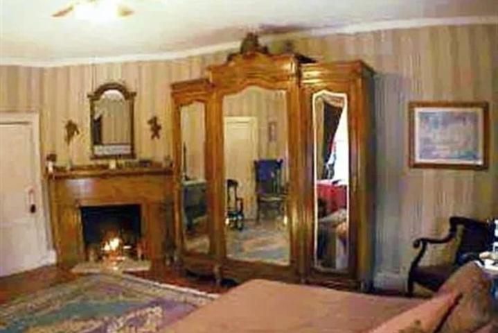 Image of Saratoga Rose Inn & Restaurant