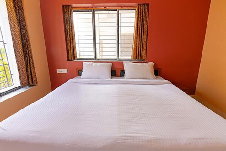 Room 7 of 11