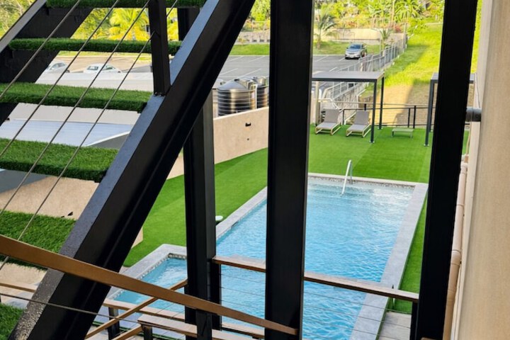 Pool 57 of 70