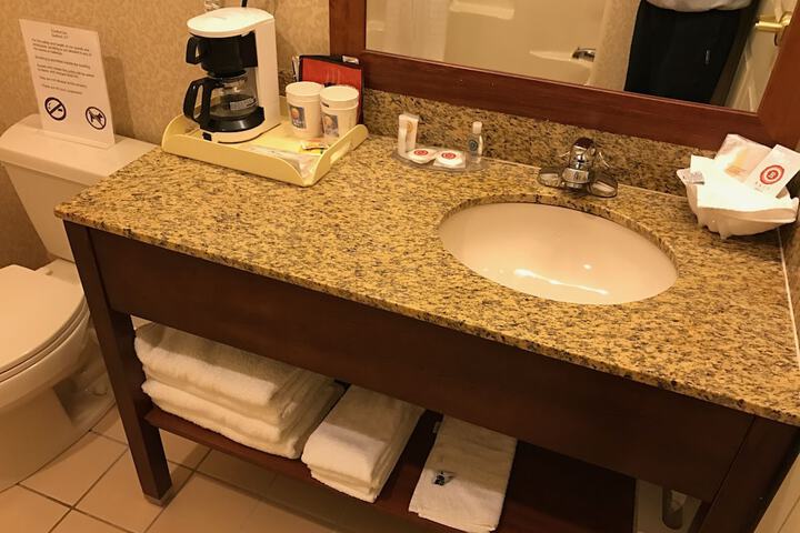 Bathroom amenities