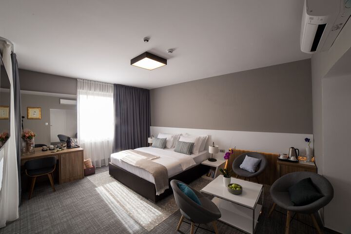 Room 20 of 31
