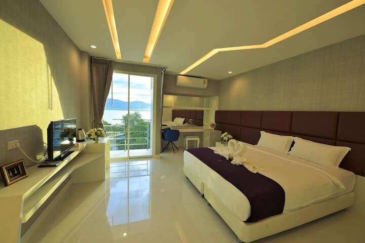 Room 11 of 88