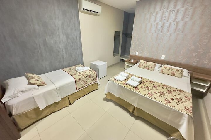 Room 17 of 35