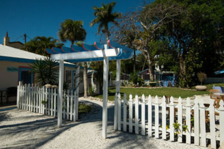 Property Grounds 38 of 49