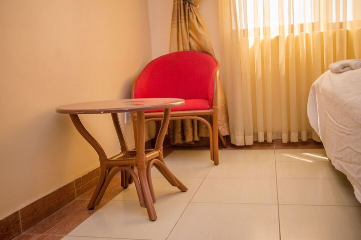 Room 10 of 51