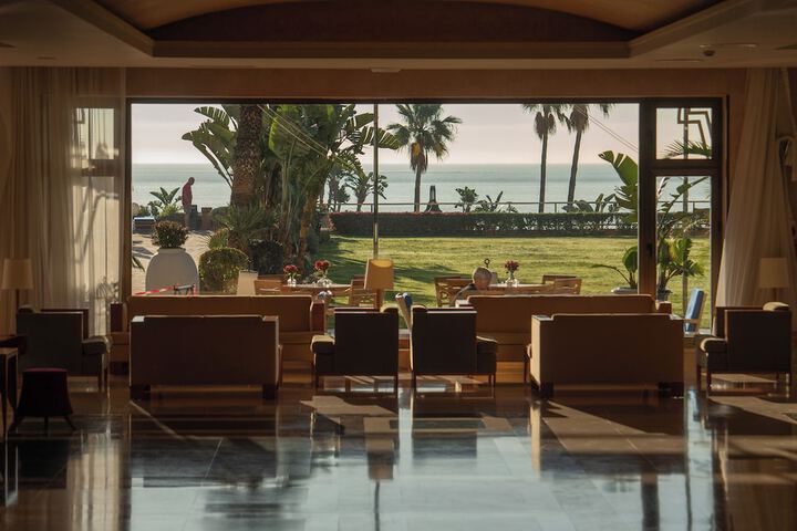 Guest Lobby