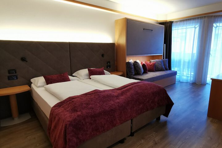 Room 20 of 107