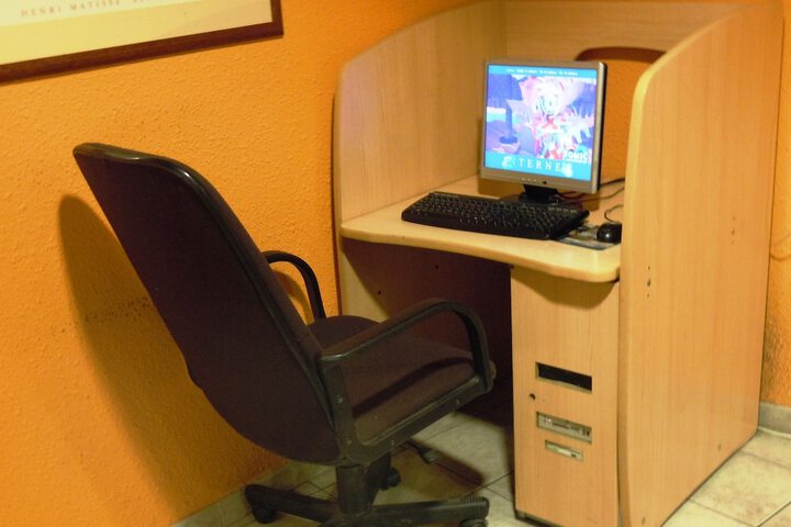 Business Center 51 of 57