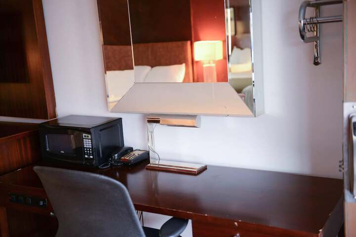 Room 14 of 43