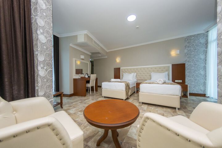 Room 14 of 35