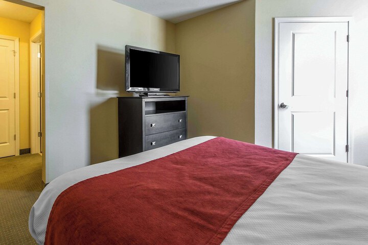 Room 34 of 71