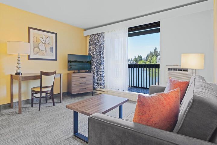 Room 34 of 70