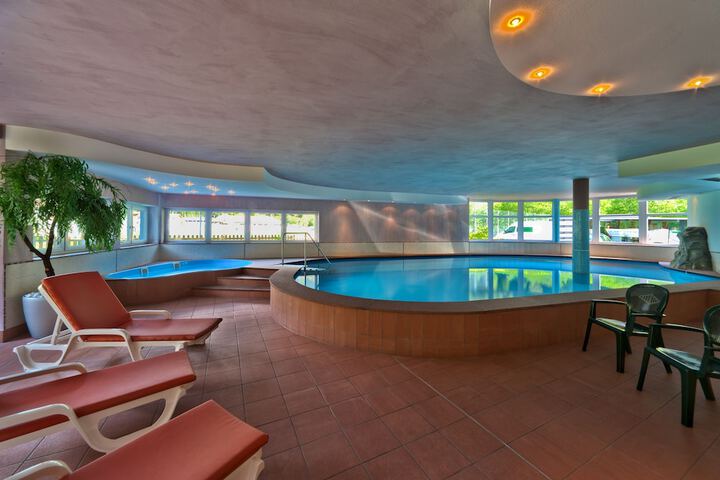 Pool 19 of 47