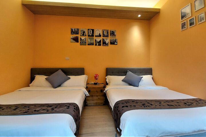 Room 28 of 92