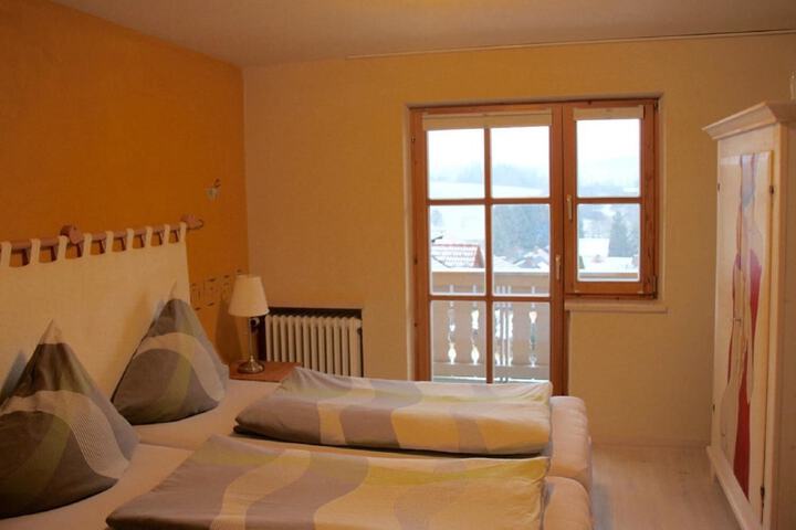Room 10 of 45
