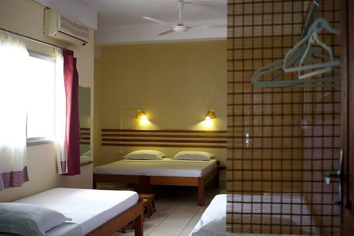 Room 5 of 13