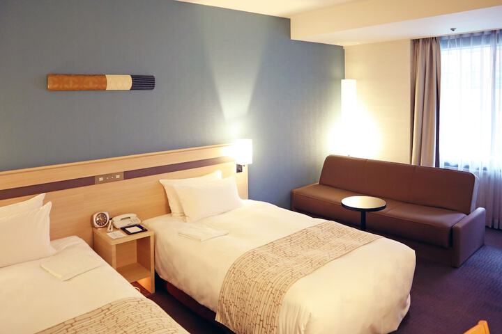 Room 21 of 42