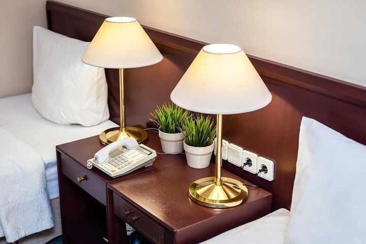 Room 21 of 34